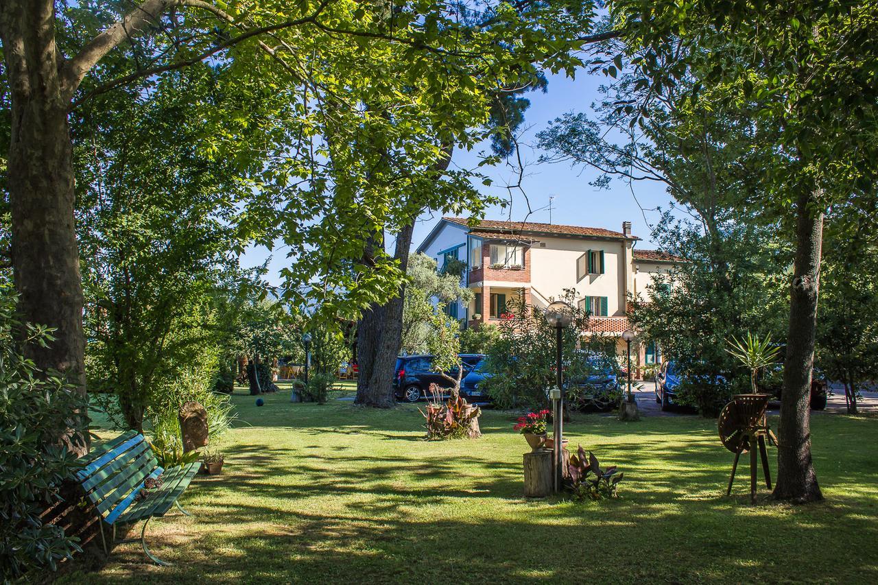 B&B Da Pio Pietrasanta Buitenkant foto